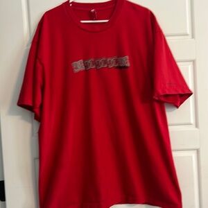 MENS DC SHOE CO RED TSHIRT 2X
